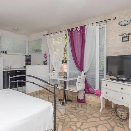 Antunovic Podgora (Split-Dalmatia)