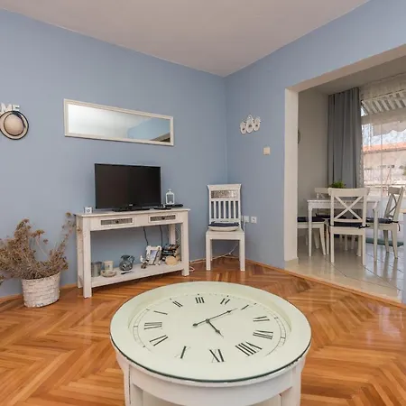 Apartment Antunovic Podgora