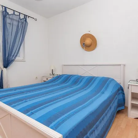 Antunovic Apartment *