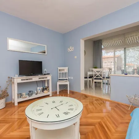 Apartment Antunovic *