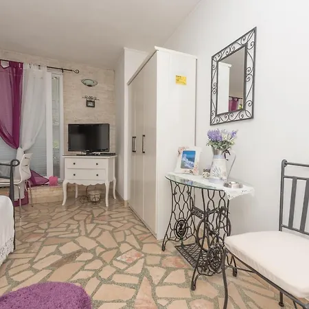 Antunovic Apartment Podgora