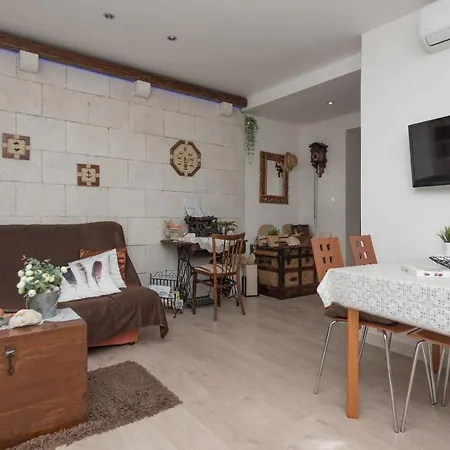 Antunovic Apartment Podgora